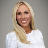Photo of Amanda Howard Lowe