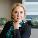 Photo of Ashley Hendren
