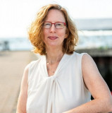 Photo of Amy Huff-Harris