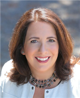 Photo of Laura J. Thalacker