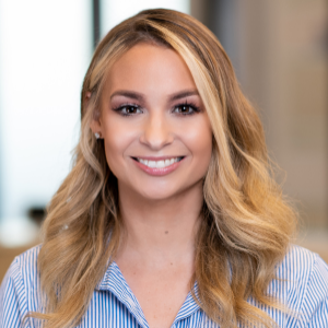 Photo of Alexandra Busto