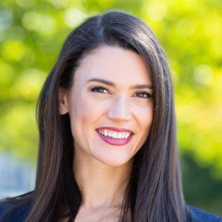 Photo of Jennifer Hothem