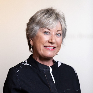 Photo of Debra Taylor Lewis