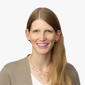 Photo of Lisa K. Loesel