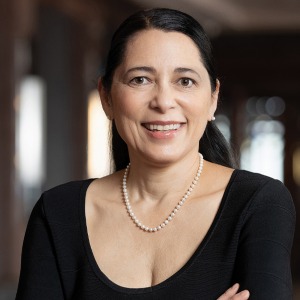 Photo of Amy J. Diaz