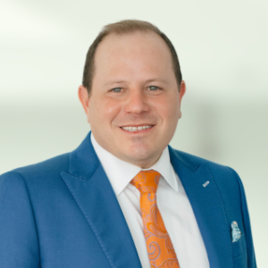 Photo of Andrew R. Comiter