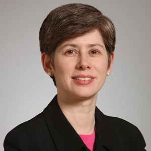 Photo of Claudia Ray